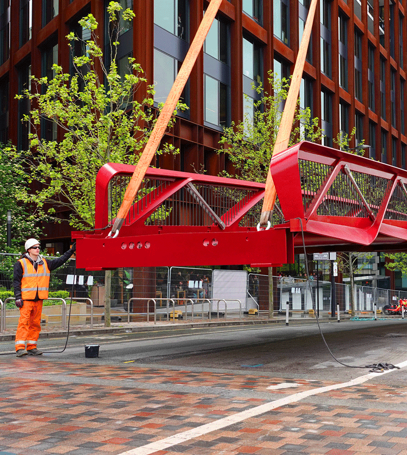 King's Cross Bridge - image 3